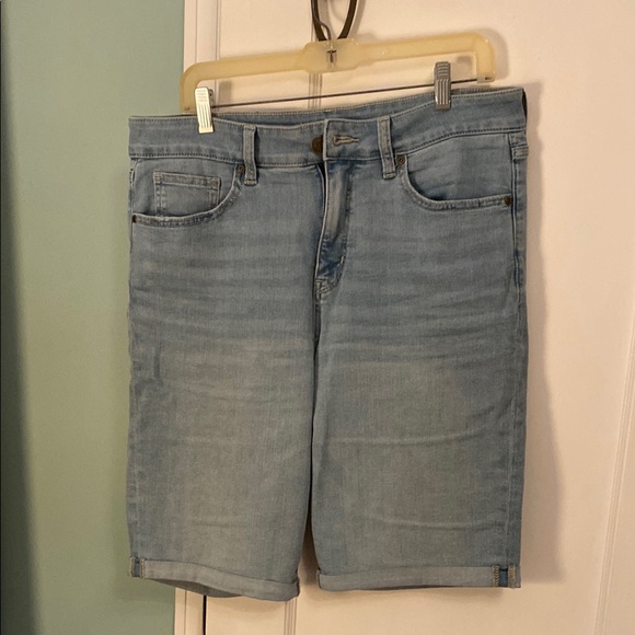 St. John's Bay Blue Jean Shorts Casual Denim - Picture 1 of 5